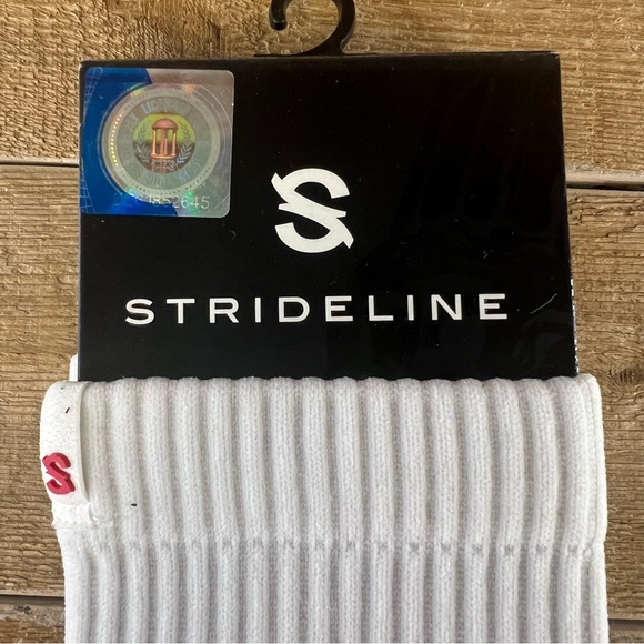 Strideline Washington State Cougar Socks  NWT - Picture 3 of 4